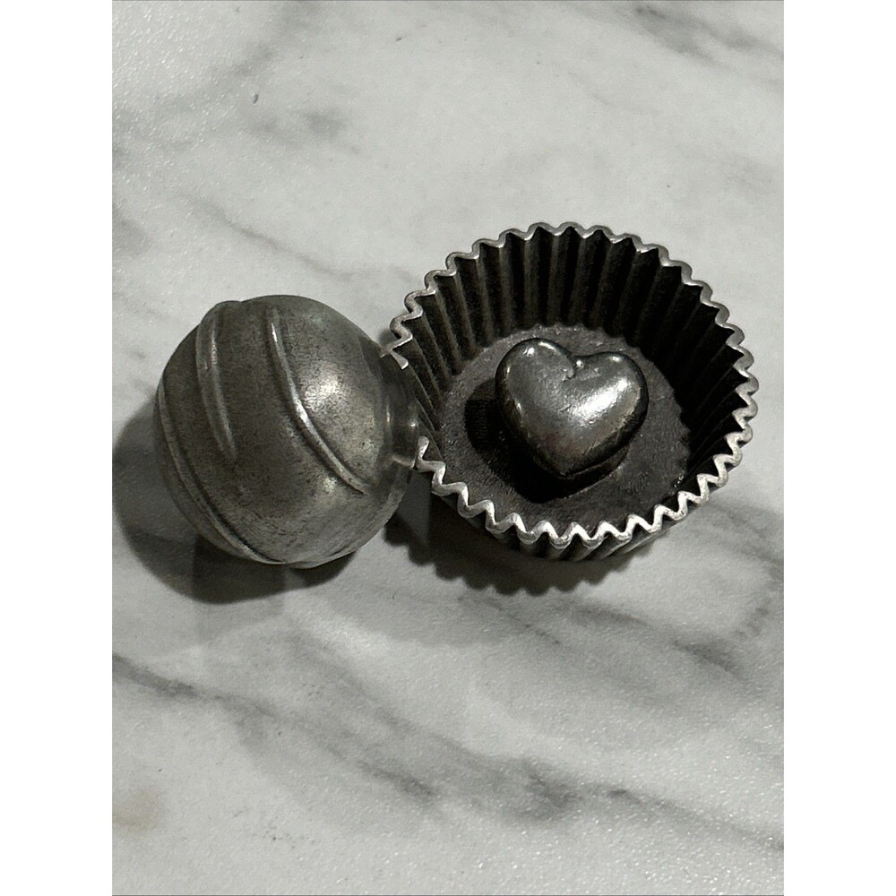 Artisan KAREN KRIEGER Pewter Heart Candy Teacher Gift Trincket Cute